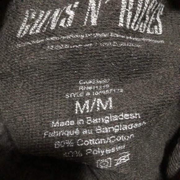 OFFICIAL UNISEX GUNS & ROSES EDGY BLACK HOODIE SIZE MEDIUM - Picture 2 of 5